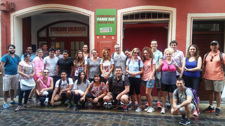 Equipo de Foro Europeo en la sede de París 365