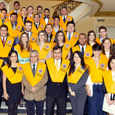 Los alumnos de Posgrado se gradúan - Foro Europeo